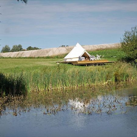 Glamping Och Gardslagenhet Mellan Himmel Och Hav Lejlighed Skivarp Eksteriør billede